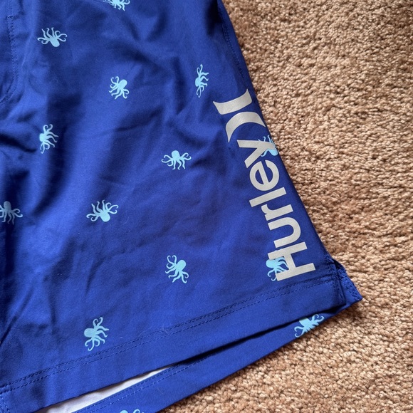 🖤5/$20 NWOT Hurley Blue Swim Shorts with Turtle Print - Picture 3 of 7
